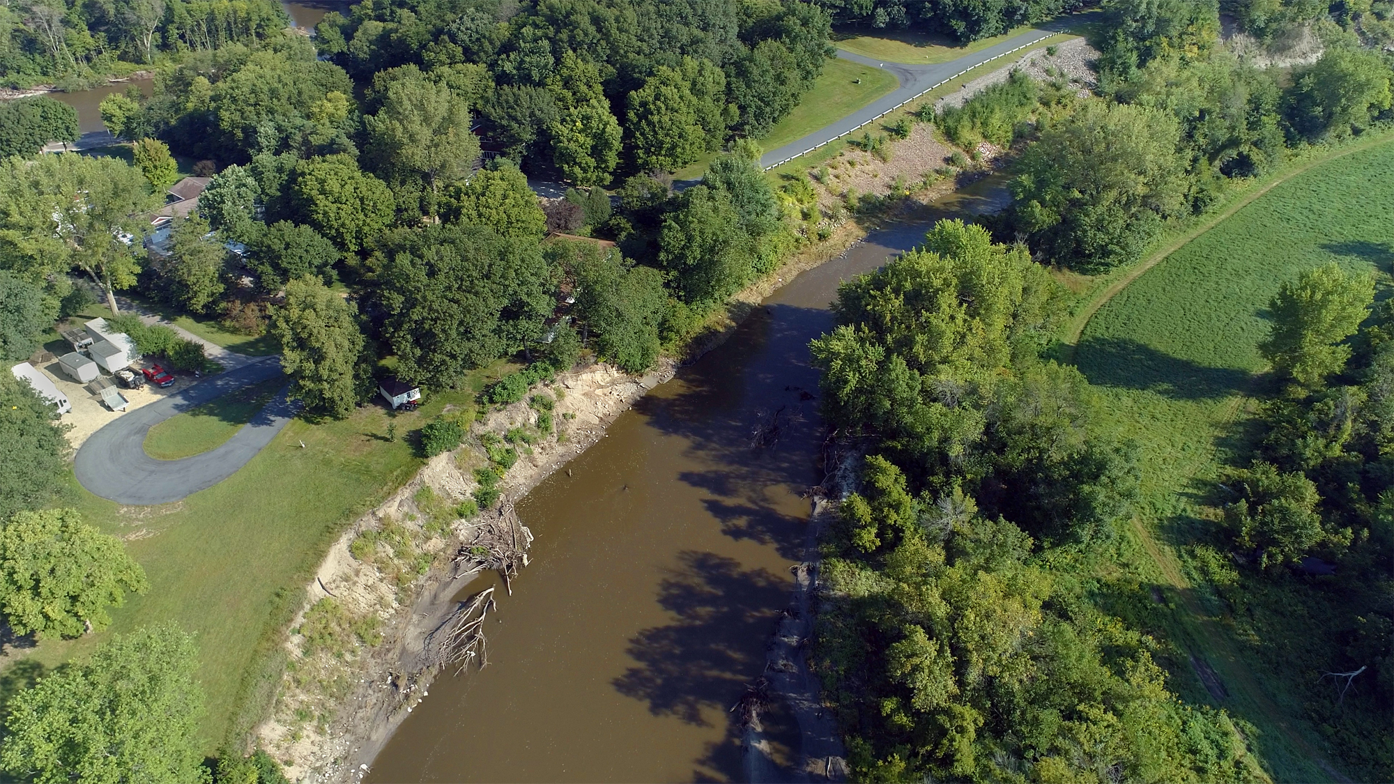 Hover mouse over logo at top left to see menu; click to go to next picture